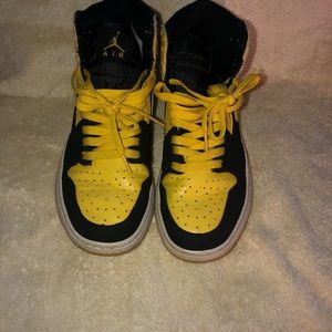 Black and Yellow Jordan 1 Old Love New Love Women’s Size 8